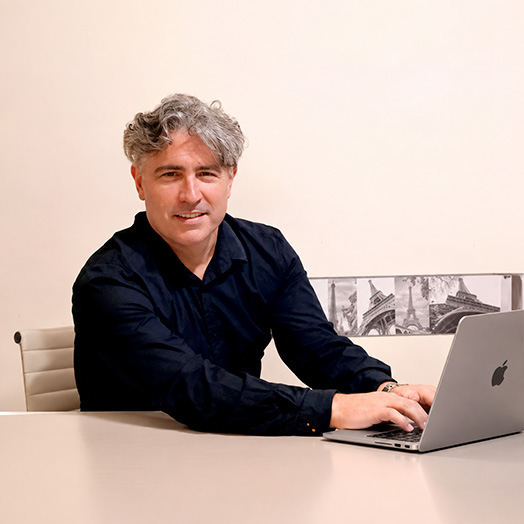 Federico Beines LOSBEI